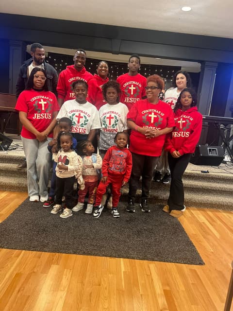 The Romans 116 Church family together in Lynnwood, Washington (17)