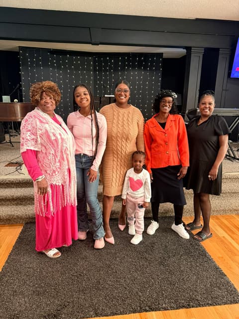 The Romans 116 Church family together in Lynnwood, Washington (27)