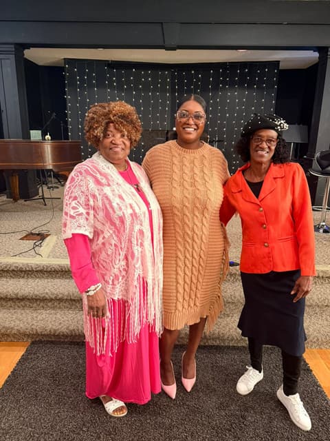 The Romans 116 Church family together in Lynnwood, Washington (31)