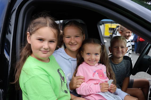 Children and young people at Romans 116 Church (4)