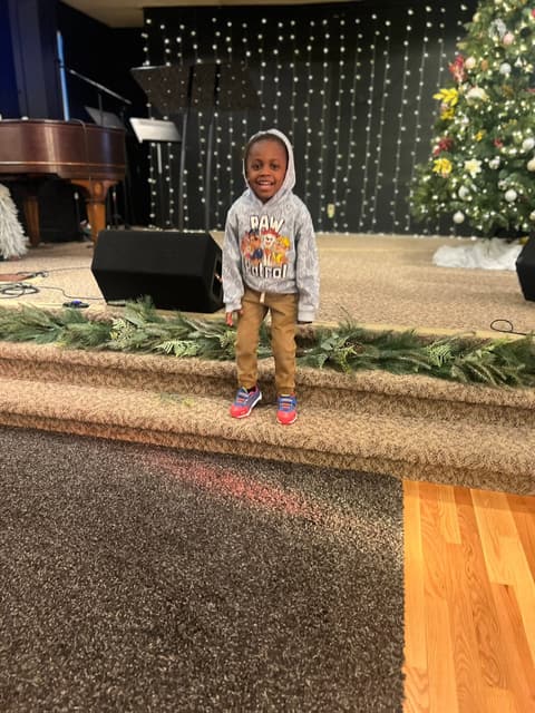 Children and young people at Romans 116 Church (10)