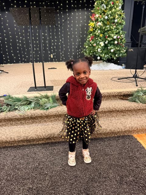 Children and young people at Romans 116 Church (15)