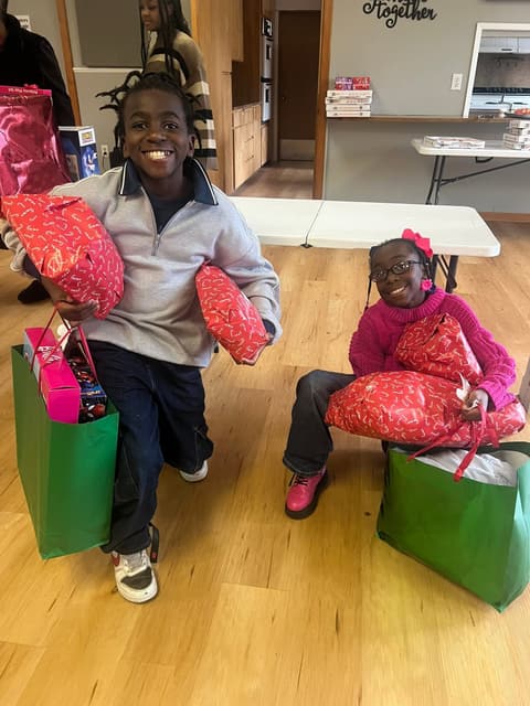 Children and young people at Romans 116 Church (29)