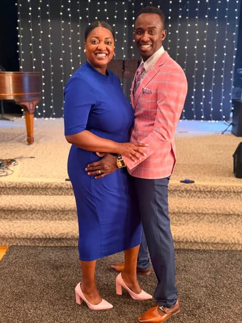 Pastor Dwayne Brown and Lady TaShara Brown of Romans 116 Church (6)