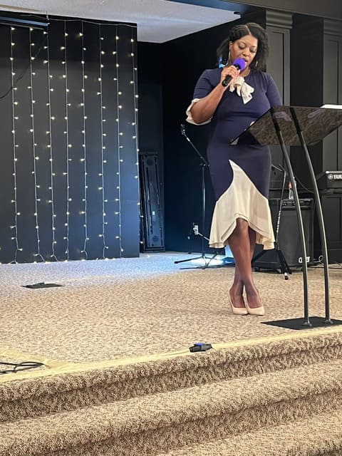 Worship at Romans 116 Church in Lynnwood, Washington (2)
