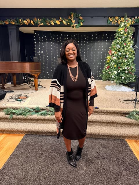 Worship at Romans 116 Church in Lynnwood, Washington (10)